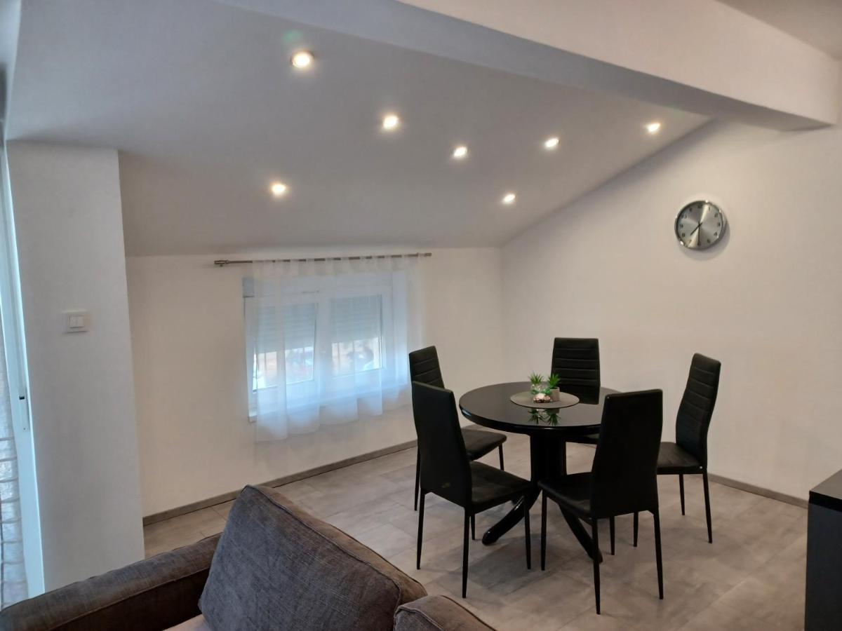 Apartmani Dream Pula Exterior photo