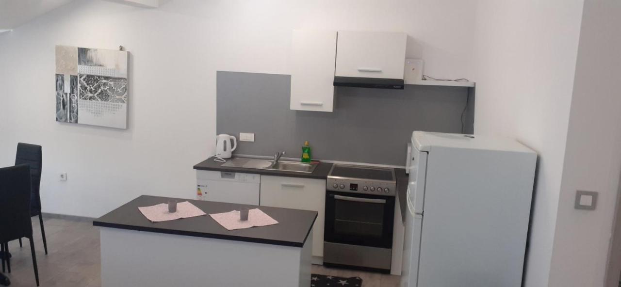 Apartmani Dream Pula Exterior photo